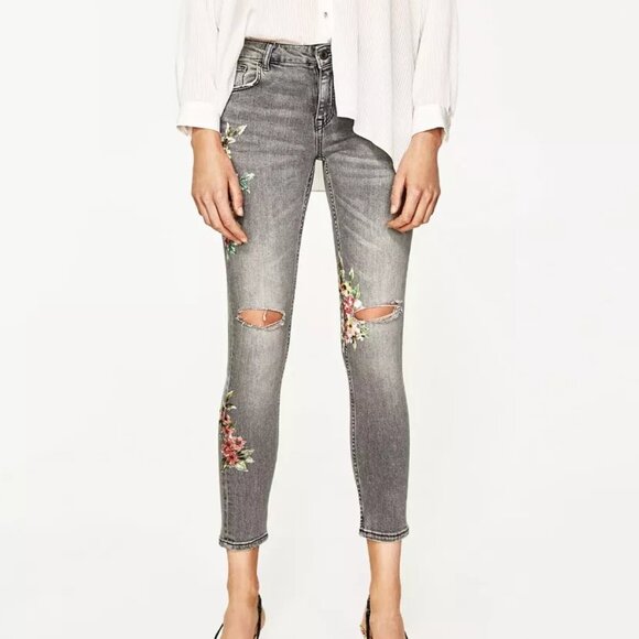 Zara Mid-rise Floral Print Jeans - Picture 1 of 12